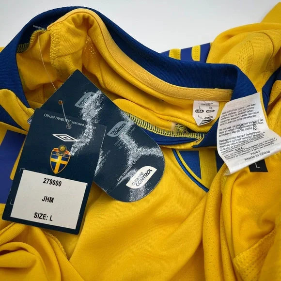 New Zlatan Ibrahimovic #10 Sweden 2007/2008/2009 ORIGINAL Umbro Soccer Jersey L